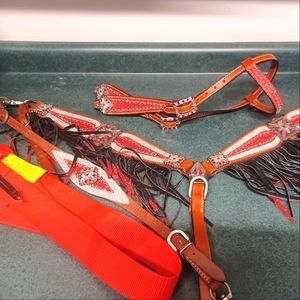 Red Tack Set